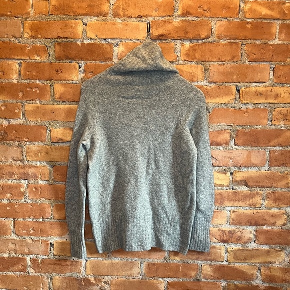 Babaton + Turtleneck Sweater + Grey + Extra-Small - Picture 2 of 3